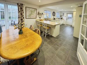 Photo 19- click for photo gallery